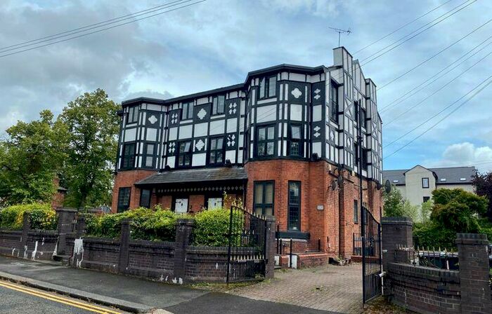 2 Bedroom Flat To Rent In Abbey Grove, Manchester, M30