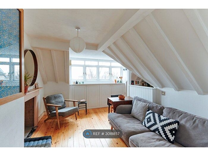 1 Bedroom Flat To Rent In Stoke Newington Church Street, London, N16