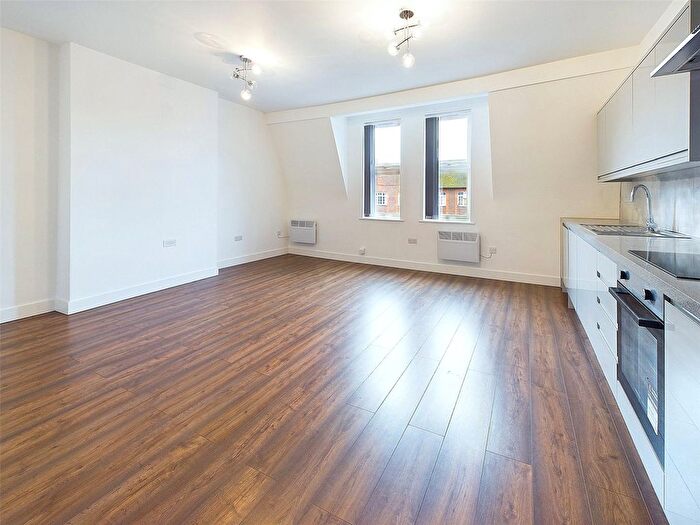 2 Bedroom Flat To Rent In Heath Road, Twickenham, TW1