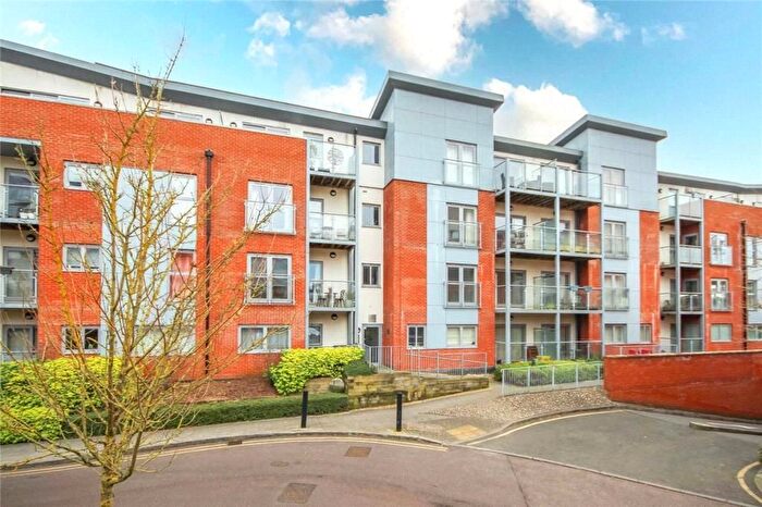 1 Bedroom Flat For Sale In Peakes Place, Granville Road, St.Albans, AL1