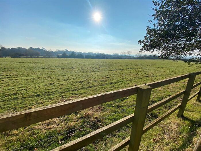 3 Bedroom Detached Bungalow For Sale In Sunny Ridge, Carters Corner, Hailsham, BN27