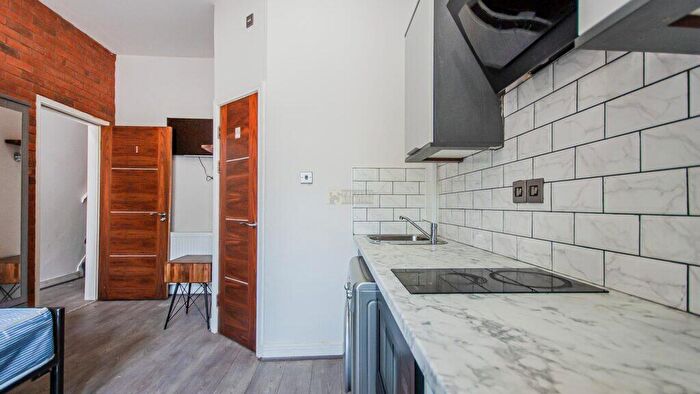 1 Bedroom Property To Rent In Pershore Road, Selly Oak, Birmingham, B29