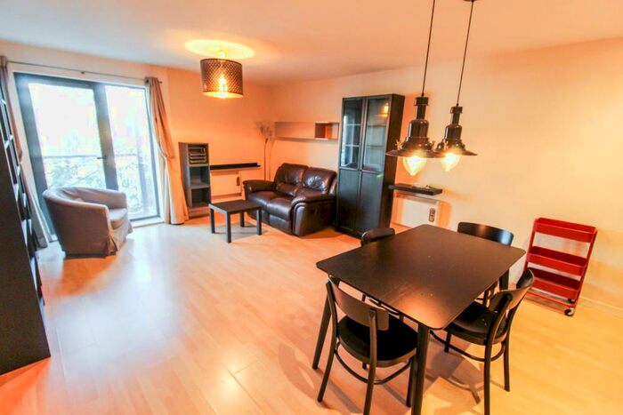 1 Bedroom Flat To Rent In Quay, Ordsall Lane, M5