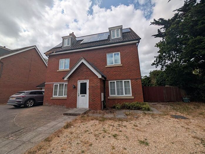 6 Bedroom Detached House To Rent In Whistlefish Court, Norwich, NR5