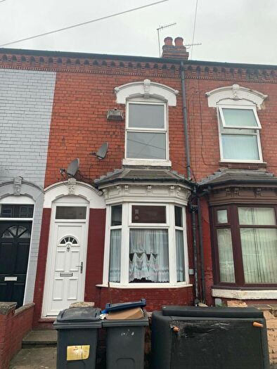 3 Bedroom Terraced House To Rent In Percy Road, Birmingham, B11
