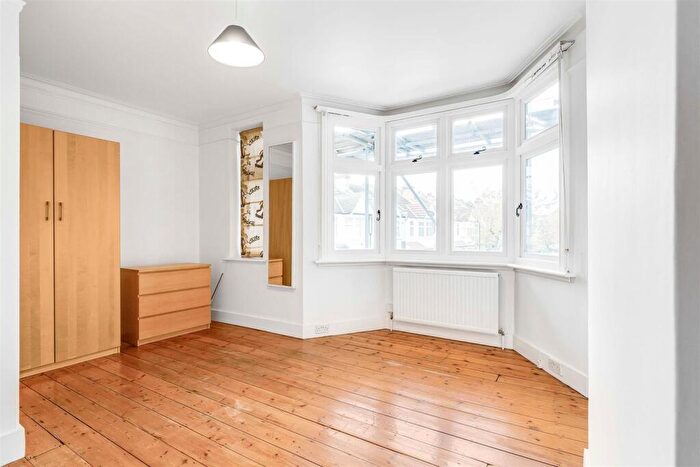 3 Bedroom Terraced House For Sale In Treen Avenue, Barnes, London, SW13