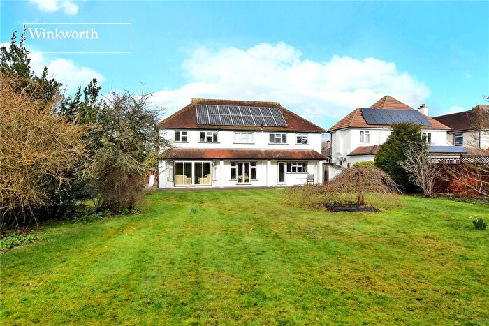 5 Bedroom Detached House For Sale In South Drive, Cheam, Sutton, SM2