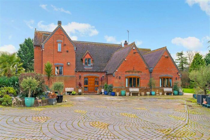 7 Bedroom Detached House To Rent In Flitton Hill, Flitton, Beds, MK45