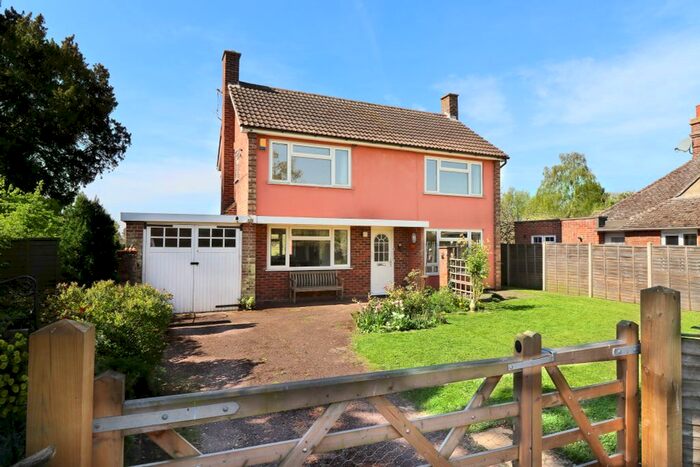3 Bedroom Detached House For Sale In White Horse Road, East Bergholt, Colchester, CO7