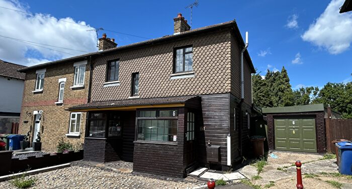 3 Bedroom Semi Detached House For Sale In , Lisle Place, Grays, Essex, RM17