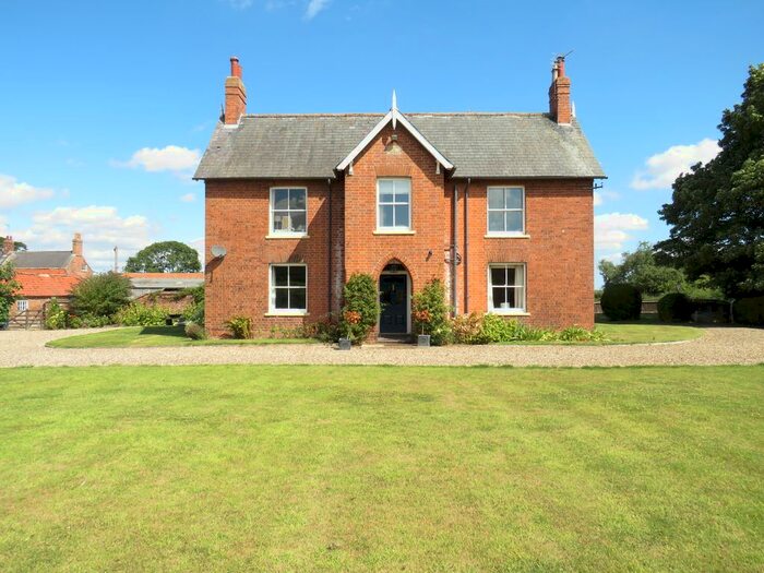 5 Bedroom Country House To Rent In East Street, Holme-On-The-Wolds, Beverley, HU17