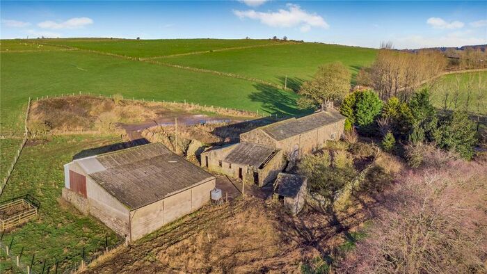 3 Bedroom Detached House For Sale In Newall Carr Road, Otley, West Yorkshire LS21