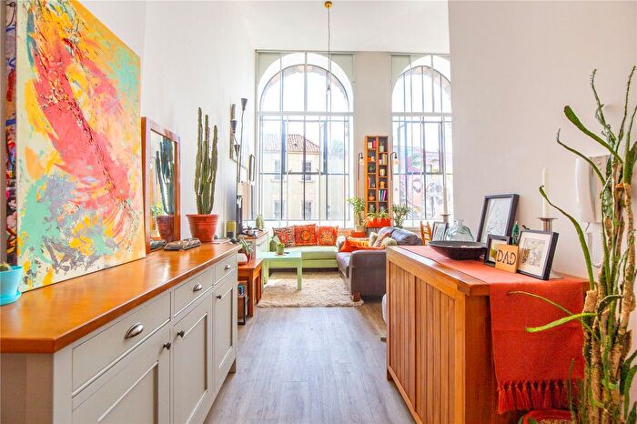 2 Bedroom Flat For Sale In Carmen Beckford Street, Bristol, BS1