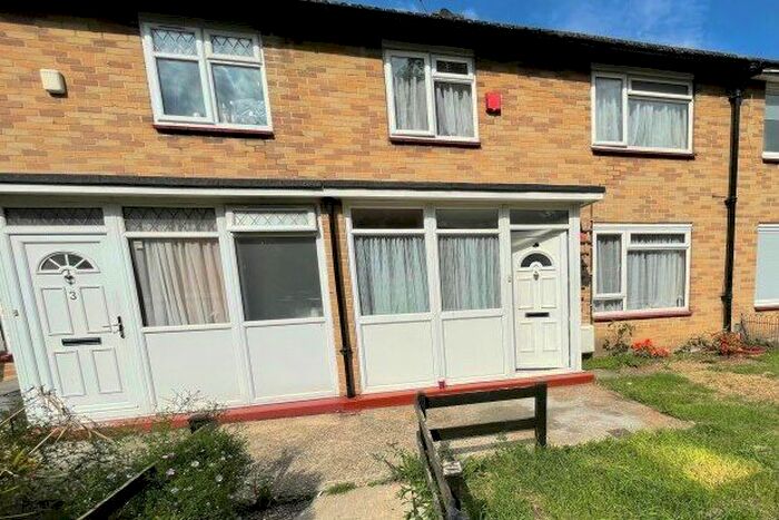 4 Bedroom Terraced House To Rent In Gillham Terrace, London, N17