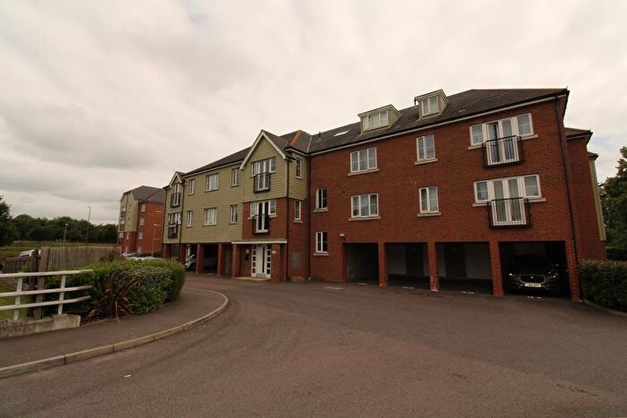 2 Bedroom Flat To Rent In Watery Lane, Broxbourne, EN10