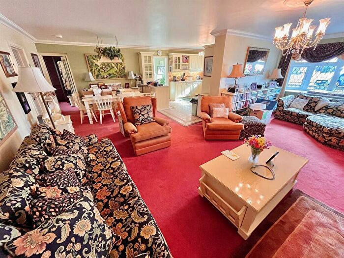 2 Bedroom Detached Bungalow For Sale In Spindrift Close, Winterton-On-Sea, Great Yarmouth, NR29