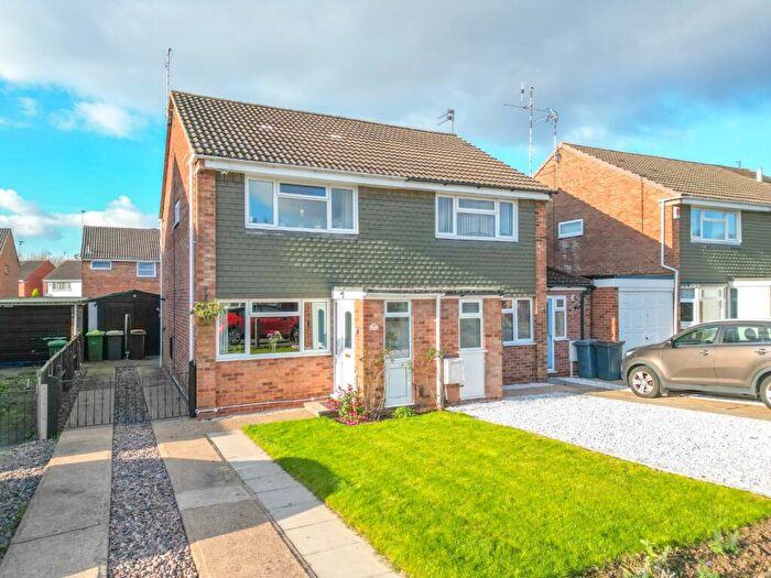 2 Bedroom Semi-Detached House For Sale In Regency Close, Weddington, CV10