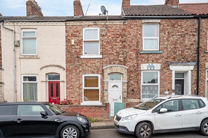 2 Bedroom Terraced House For Sale In Field View, York, YO30