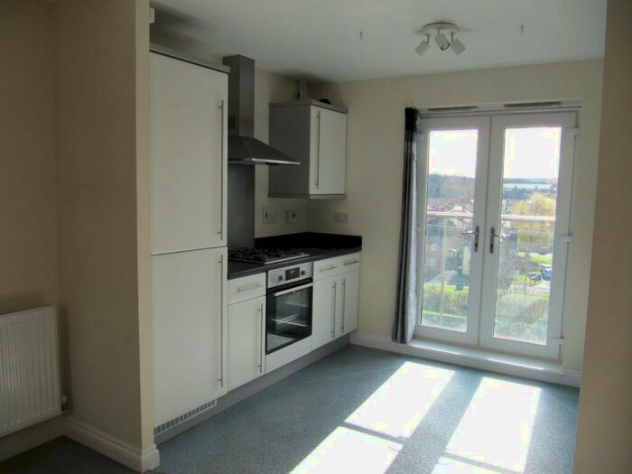 2 Bedroom Apartment To Rent In Sinclair Drive, Basingstoke, RG21