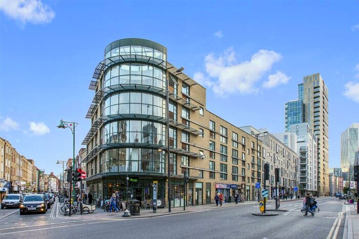 2 Bedroom Apartment To Rent In - The Verge, Bethnal Green Road, London, E2