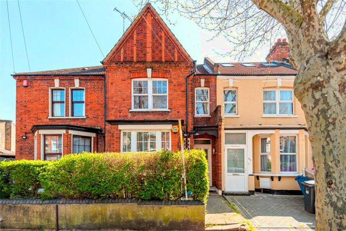 2 Bedroom Flat To Rent In Northcote Road, Walthamstow, London, E17