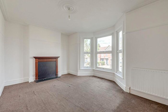 2 Bedroom Flat For Sale In Ardoch Road, Catford, SE6
