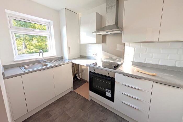 Studio To Rent In St Johns, Woking, GU21