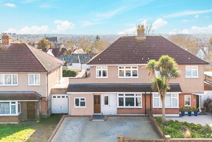 3 Bedroom Semi Detached House For Sale In Arbroath Road, SE9