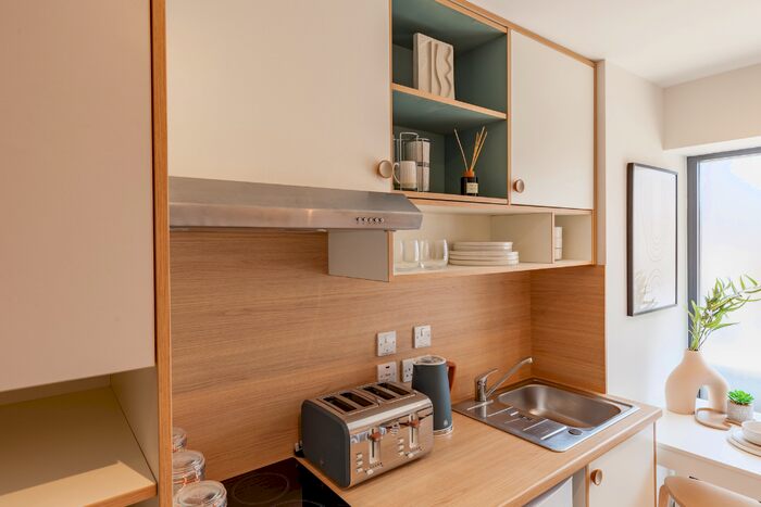 Studio To Rent In The Gorge, Gladstone Road, Exeter, Devon, EX1