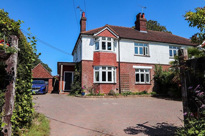 4 Bedroom Semi-Detached House For Sale In Hastings Road, Battle, TN33