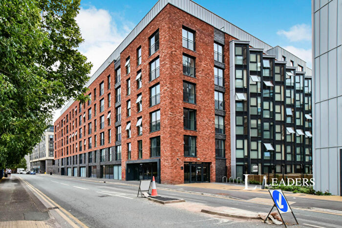 2 Bedroom Flat To Rent In Merchants Wharf, Manchester, M5