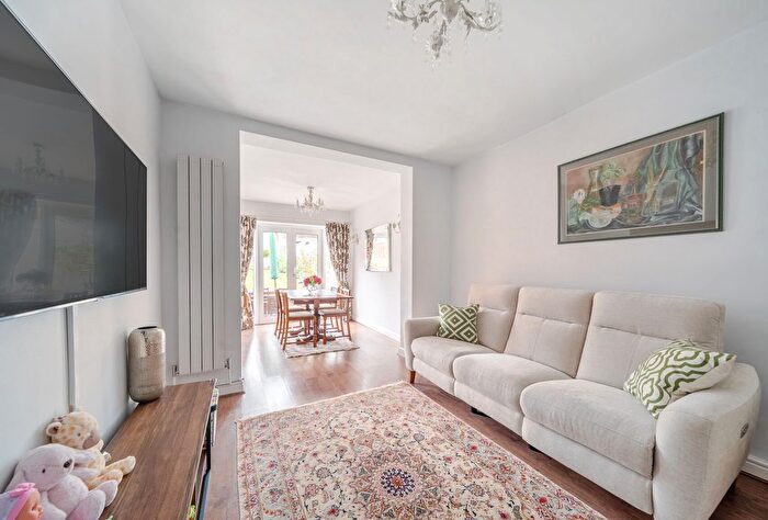 4 Bedroom Terraced House For Sale In Holden Avenue, London, NW9