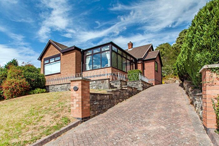 3 Bedroom Detached Bungalow For Sale In New Station Road, Bolsover, S44