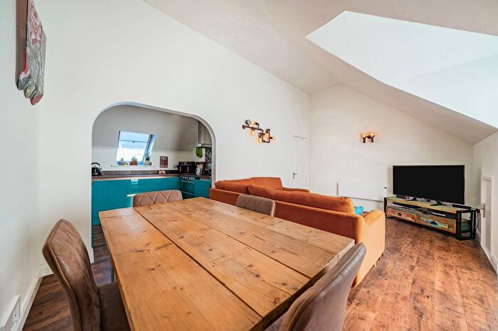 1 Bedroom Flat For Sale In Florence House, Beacon Road, Chatham, Kent., ME5