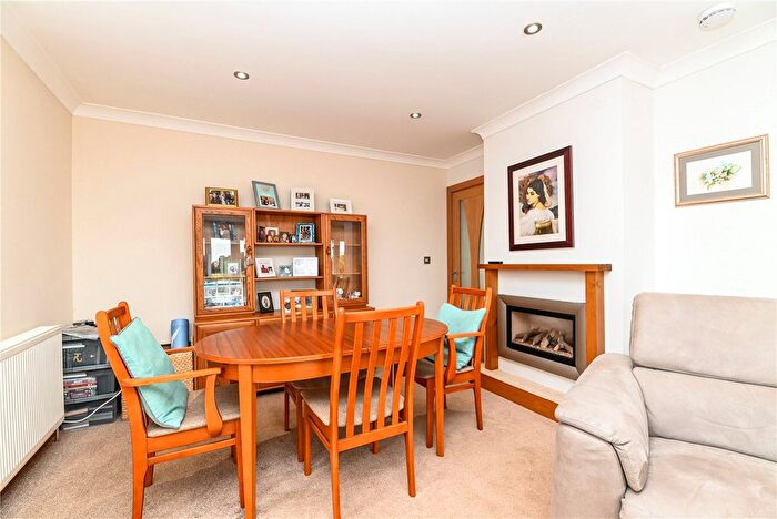 2 Bedroom Bungalow For Sale In Roebuck Close, New Milton, Hampshire, BH25