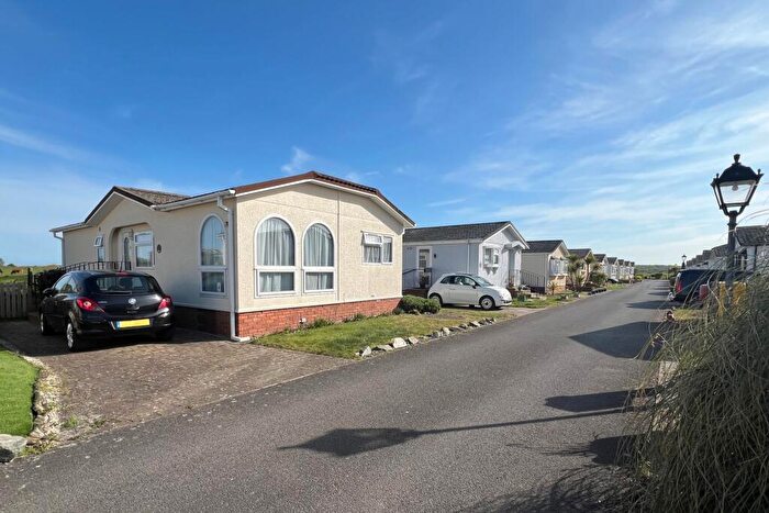 2 Bedroom Park Home For Sale In Golf Road, Deal, CT14