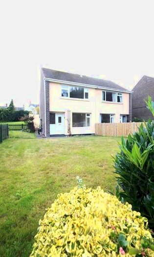 3 Bedroom Property To Rent In Maesyderi, Talybont, SY24