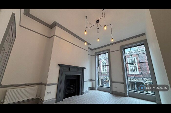 1 Bedroom Flat To Rent In High Street, Rochester, ME1
