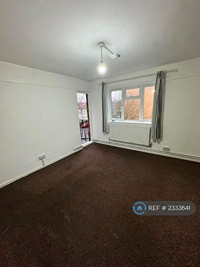 1 Bedroom Flat To Rent In Shelley House, London, N8