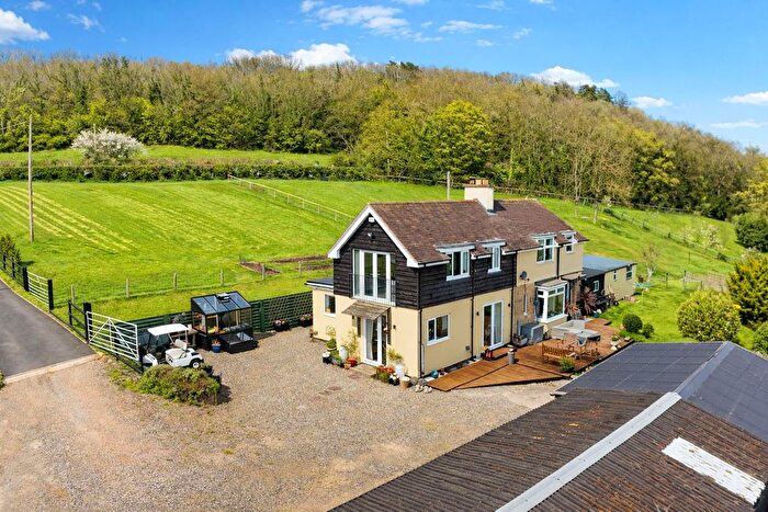 4 Bedroom Detached House For Sale In Porth Y Waen, Nr Oswestry, SY10