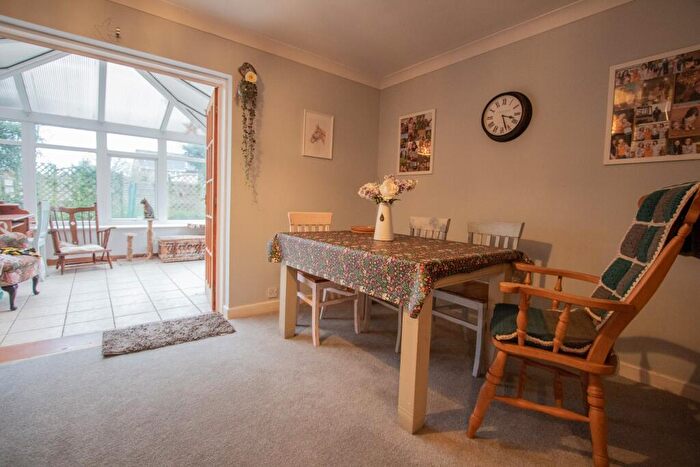 3 Bedroom Semi-Detached House For Sale In York Crescent, Feniton, EX14