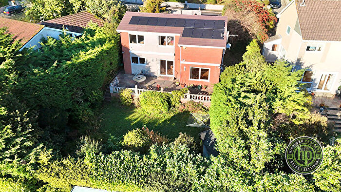 3 Bedroom Detached House For Sale In Wellsbourne Park, Plymouth, PL3