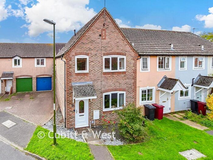 3 Bedroom Semi Detached House For Sale In Churchwood Drive, Tangmere, Chichester, West Sussex, PO20