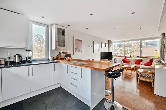 2 Bedroom Flat To Rent In Sheendale Road, Richmond, TW9