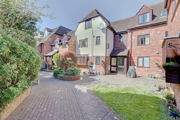 1 Bedroom Flat For Sale In Malthouse Square, Princes Risborough, Buckinghamshire, HP27