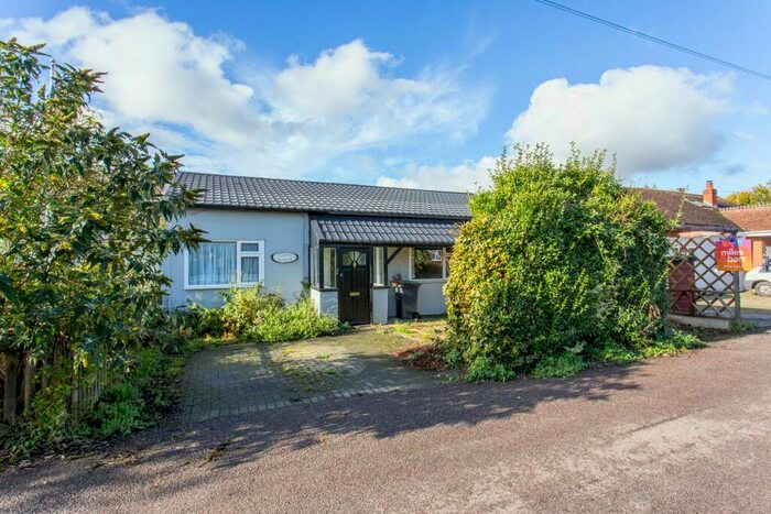 2 Bedroom Semi-Detached Bungalow For Sale In Aerodrome Road, Bekesbourne, CT4