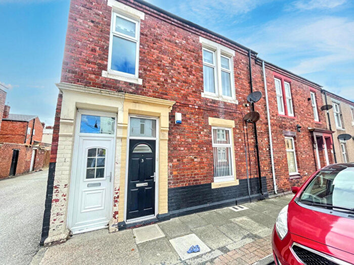 2 Bedroom Flat For Sale In Lord Street, Westoe, South Shields, Tyne And Wear, NE33