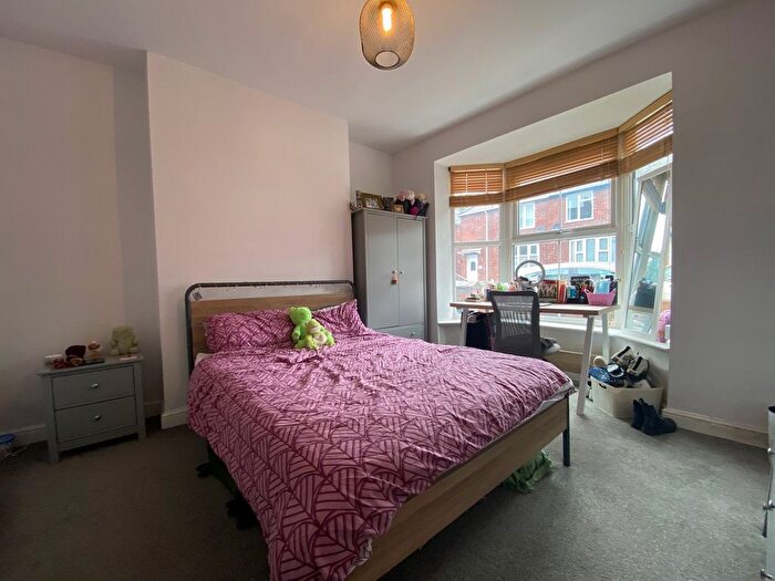 3 Bedroom Terraced House To Rent In Severn Street, LN1