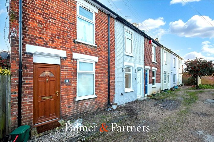 2 Bedroom Terraced House To Rent In Victoria Place, New Town, Colchester, Essex, CO1