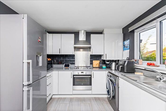 3 Bedroom End Of Terrace House For Sale In Aspen Drive, Gorebridge, EH23